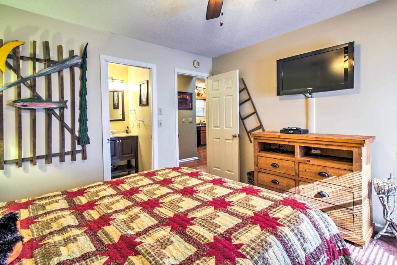 Tree Top Dream Cabin With Hot Tub In Gatlinburg! Villa Esterno foto