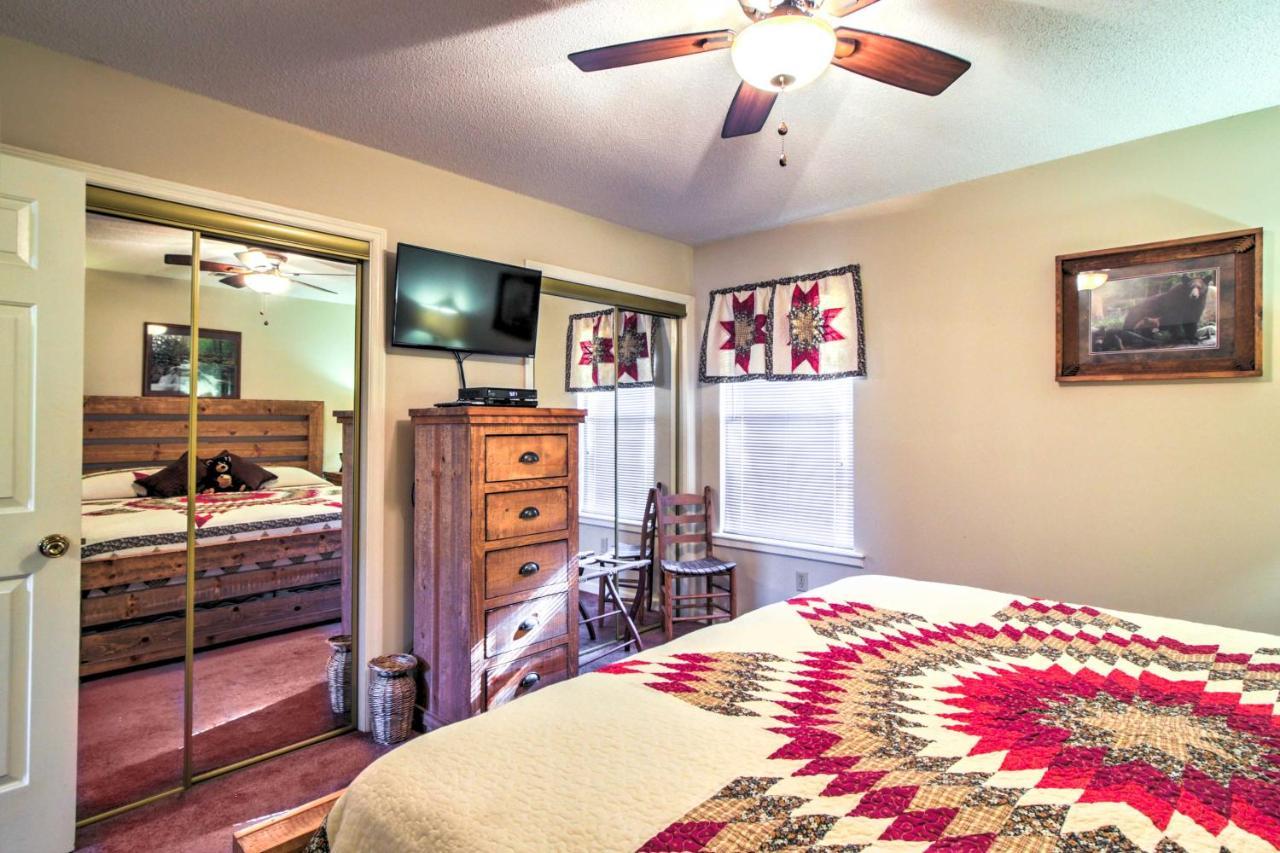 Tree Top Dream Cabin With Hot Tub In Gatlinburg! Villa Esterno foto