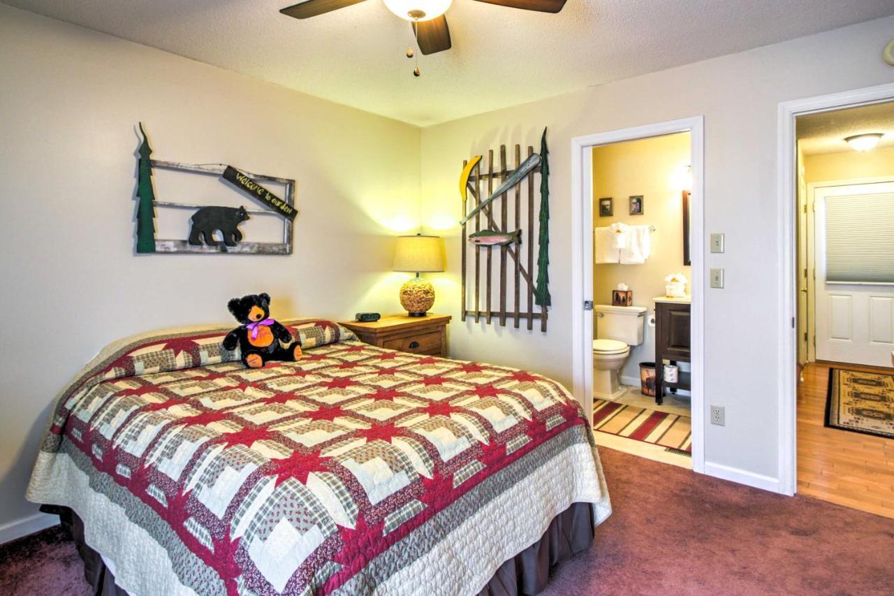 Tree Top Dream Cabin With Hot Tub In Gatlinburg! Villa Esterno foto