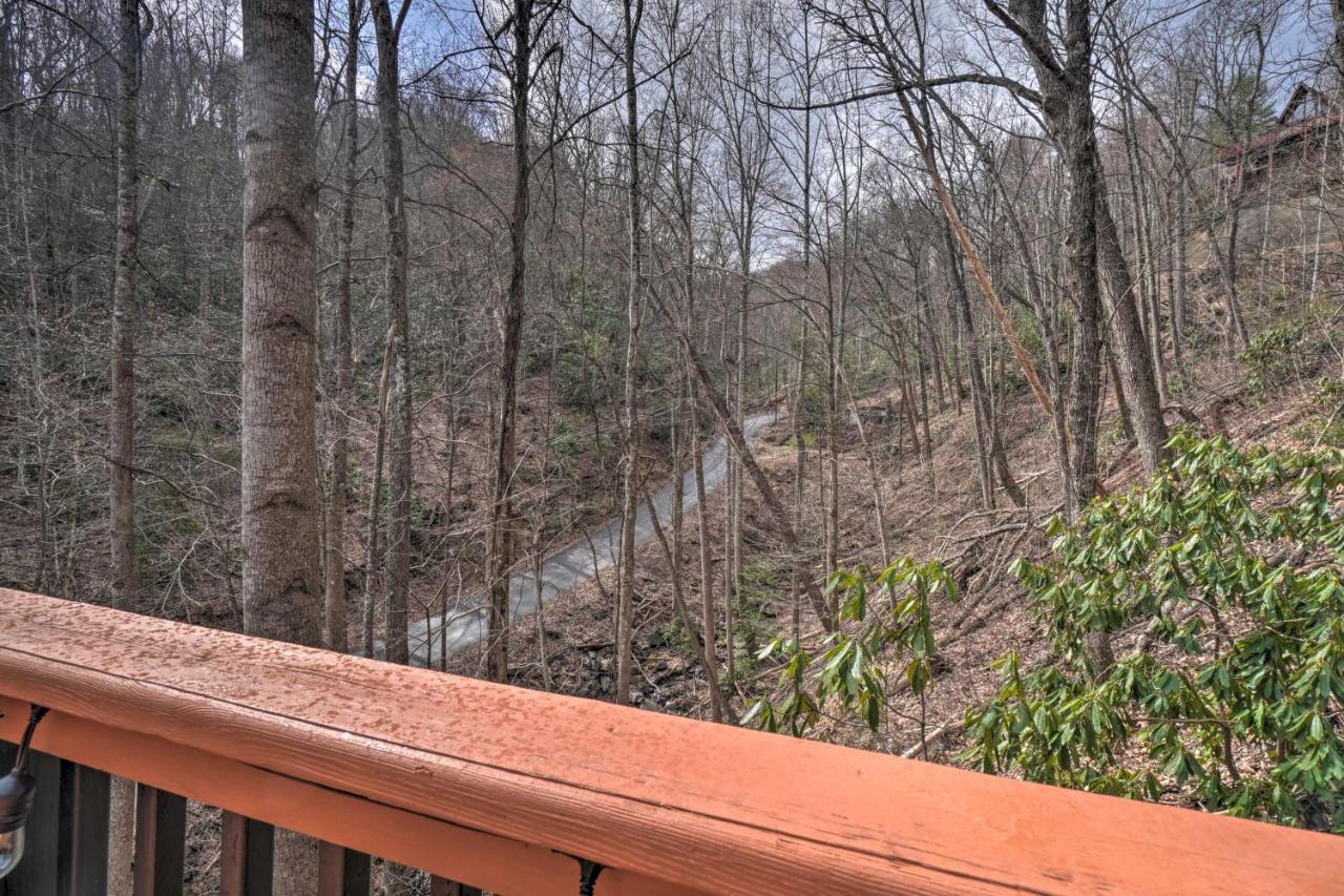 Tree Top Dream Cabin With Hot Tub In Gatlinburg! Villa Esterno foto