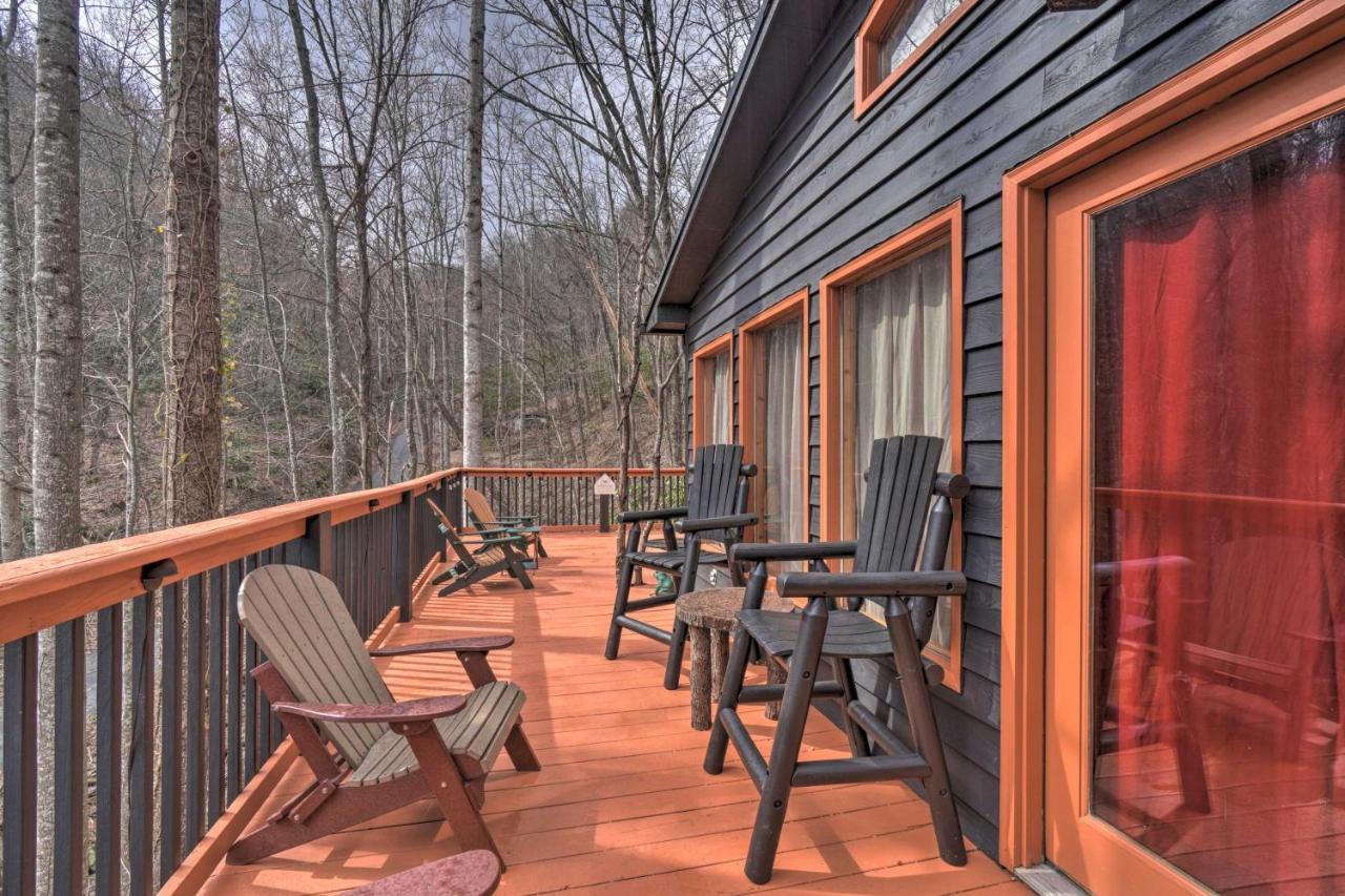 Tree Top Dream Cabin With Hot Tub In Gatlinburg! Villa Esterno foto