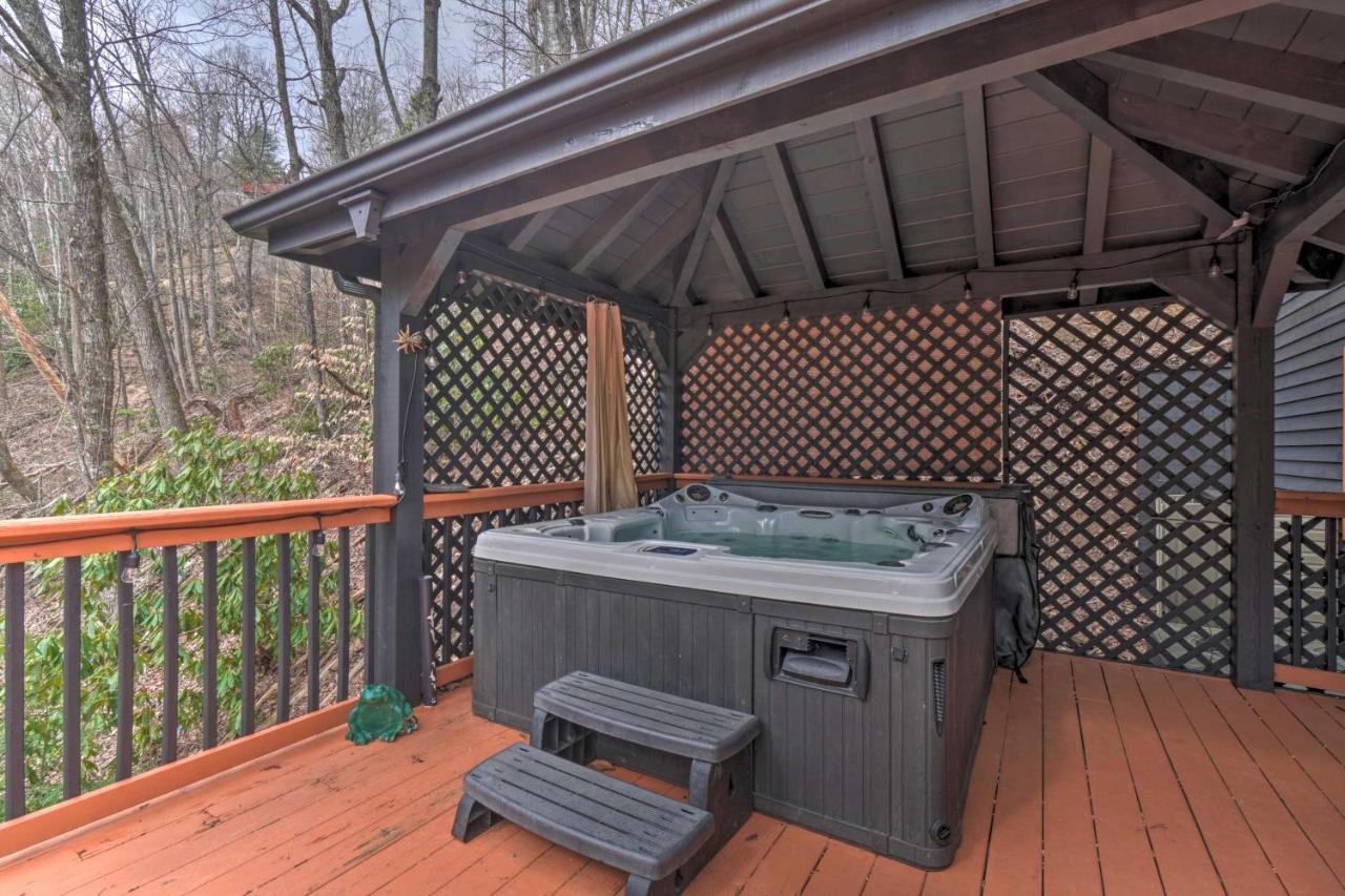 Tree Top Dream Cabin With Hot Tub In Gatlinburg! Villa Esterno foto